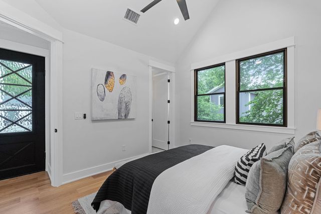 408 W 34th ST 2, Austin, TX 78705