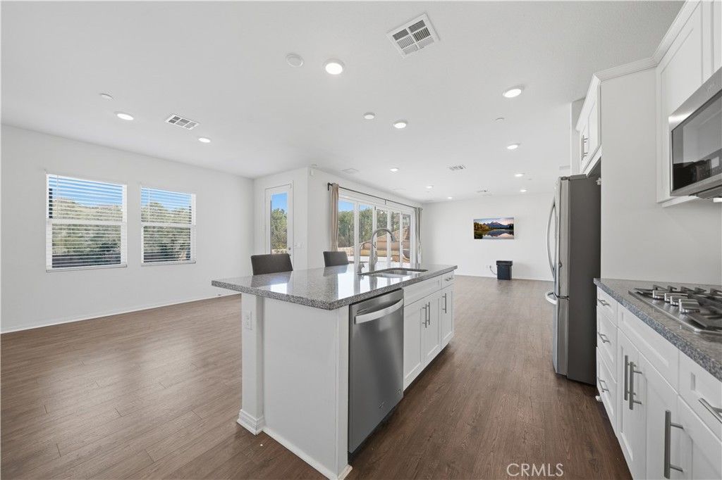 Image 24 of property listing at 24655 Acadia, Corona, CA 92883
