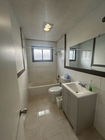 330 Valley Springs Drive, Arlington, TX 76018