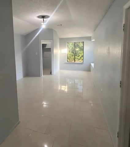 330 Valley Springs Drive, Arlington, TX 76018