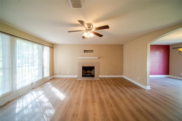 10723 Scenic Drive, Montgomery, TX 77356