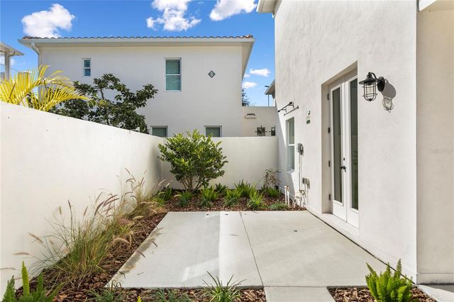 1903 W BRISTOL AVENUE 2, Tampa, FL 33606