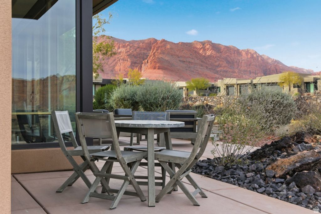 Image 14 of property listing at 1355 E SNOW CANYON PKWY #27, Ivins, UT 84738