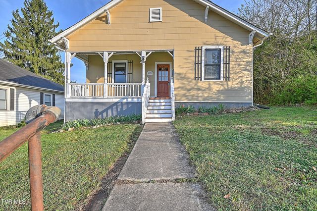 1021 Lawrence Avenue, Bristol, VA 24201