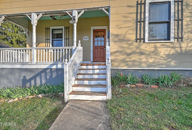 1021 Lawrence Avenue, Bristol, VA 24201