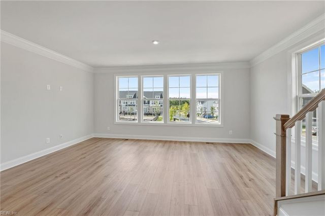 14 Bracewell LN, Yorktown, VA 23692