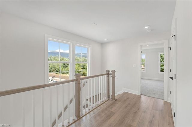 14 Bracewell LN, Yorktown, VA 23692