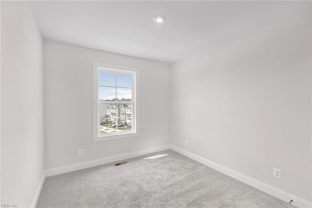 14 Bracewell LN, Yorktown, VA 23692