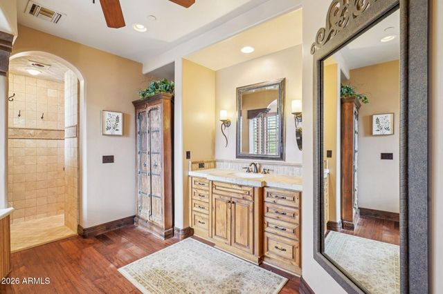 1930 E DESERT WILLOW Drive, Phoenix, AZ 85048