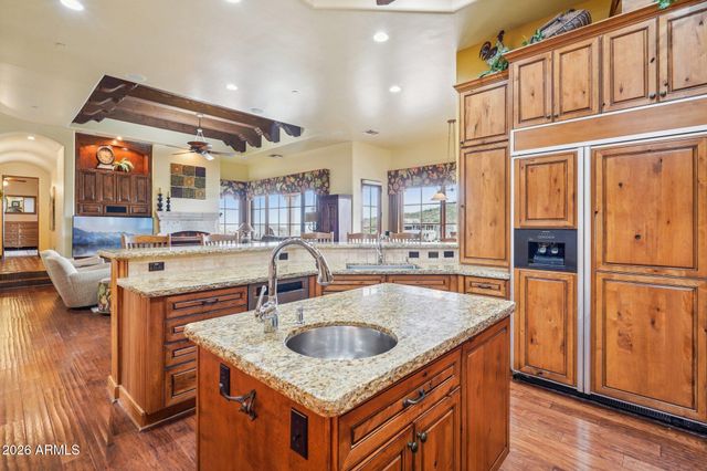 1930 E DESERT WILLOW Drive, Phoenix, AZ 85048