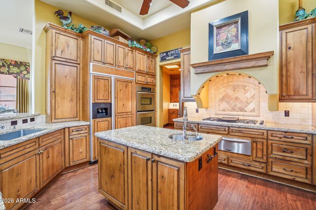 1930 E DESERT WILLOW Drive, Phoenix, AZ 85048