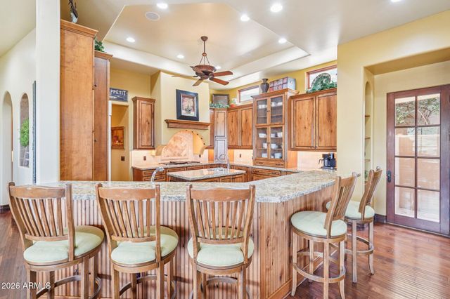 1930 E DESERT WILLOW Drive, Phoenix, AZ 85048