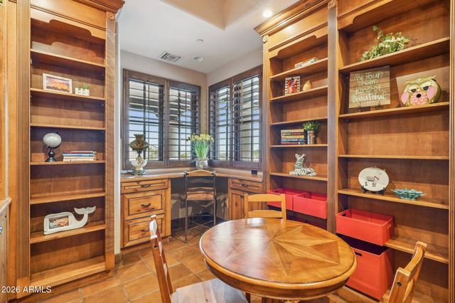 1930 E DESERT WILLOW Drive, Phoenix, AZ 85048