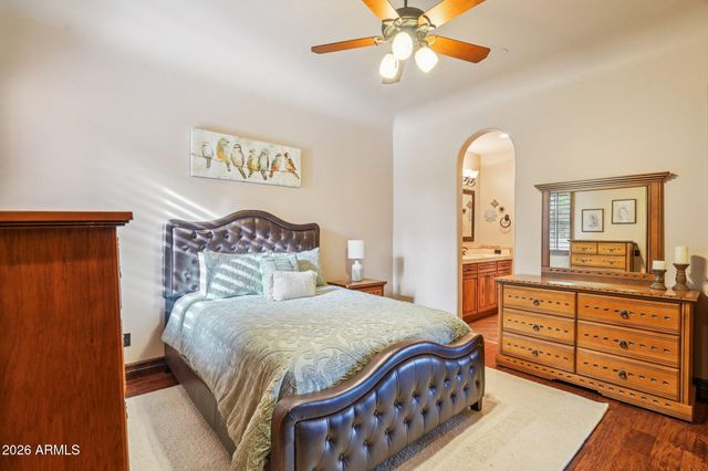 1930 E DESERT WILLOW Drive, Phoenix, AZ 85048