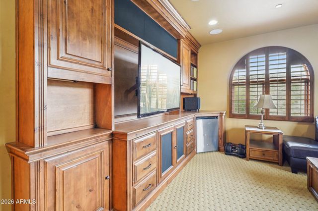 1930 E DESERT WILLOW Drive, Phoenix, AZ 85048