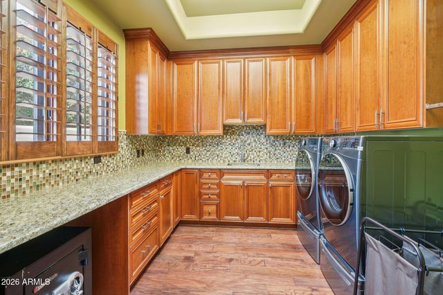 1930 E DESERT WILLOW Drive, Phoenix, AZ 85048