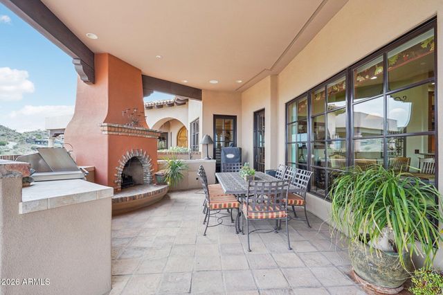 1930 E DESERT WILLOW Drive, Phoenix, AZ 85048