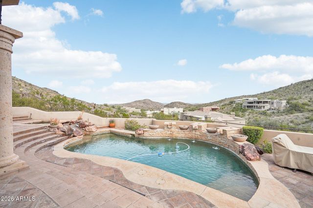 1930 E DESERT WILLOW Drive, Phoenix, AZ 85048