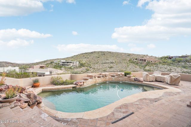 1930 E DESERT WILLOW Drive, Phoenix, AZ 85048