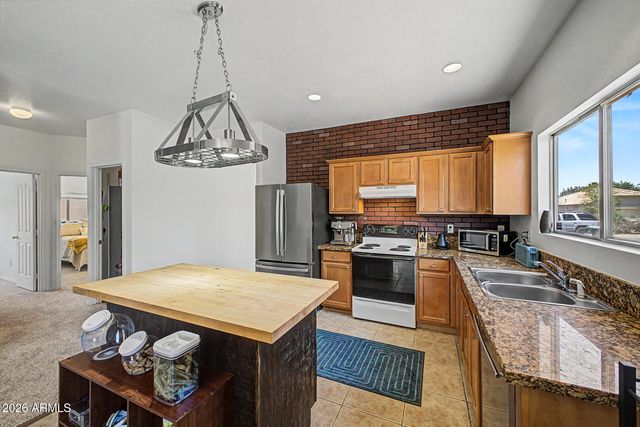 1113 E GWEN Street, Phoenix, AZ 85042