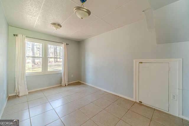 1086 Oak Road SW, Lilburn, GA 30047