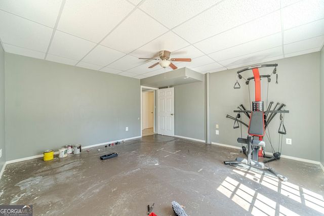 1086 Oak Road SW, Lilburn, GA 30047