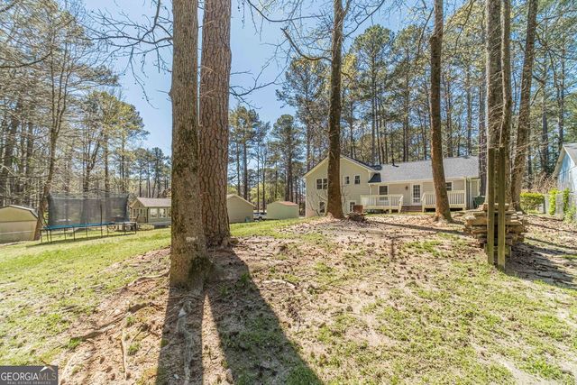 1086 Oak Road SW, Lilburn, GA 30047