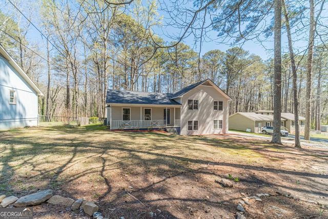 1086 Oak Road SW, Lilburn, GA 30047