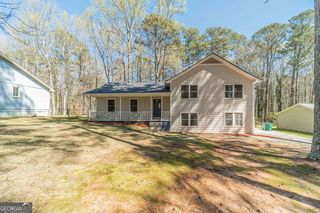 1086 Oak Road SW, Lilburn, GA 30047