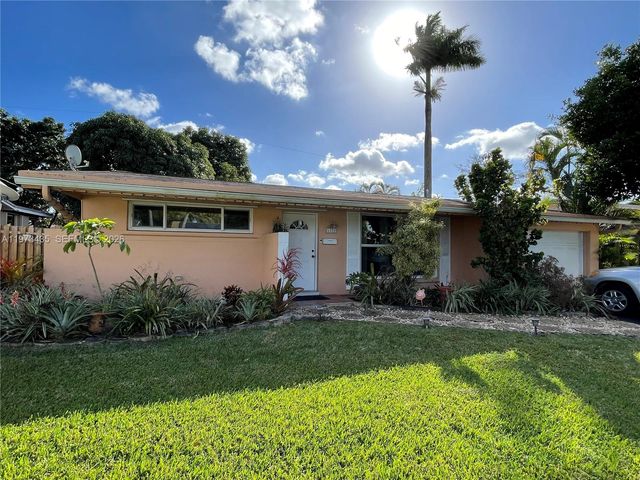 6560 NW 25th Ct, Sunrise, FL 33313