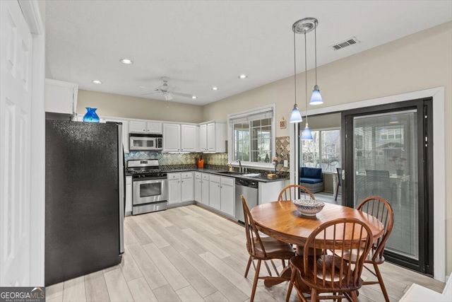 425 Citronelle Drive, Woodstock, GA 30188