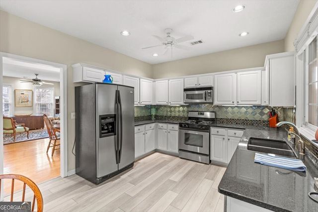 425 Citronelle Drive, Woodstock, GA 30188