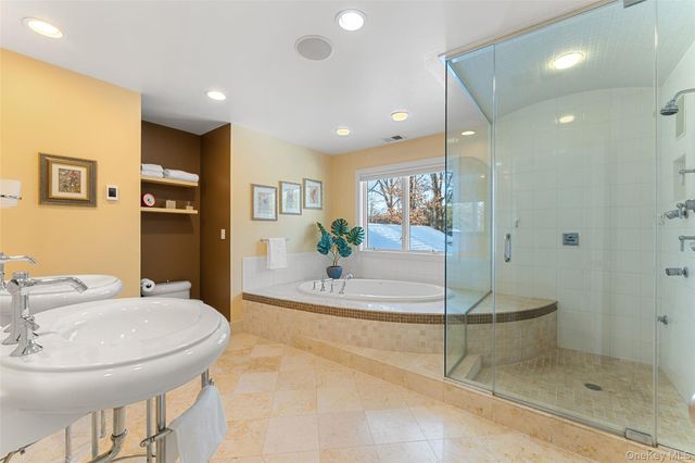 110 Round Hill Road, Scarsdale, NY 10583