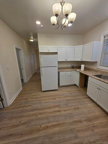 10548 S Avenue J, Chicago, IL 60617