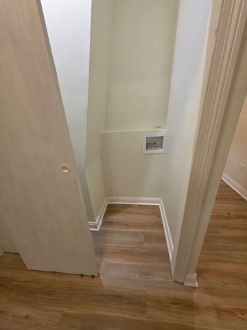 10548 S Avenue J, Chicago, IL 60617