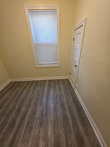 10548 S Avenue J, Chicago, IL 60617