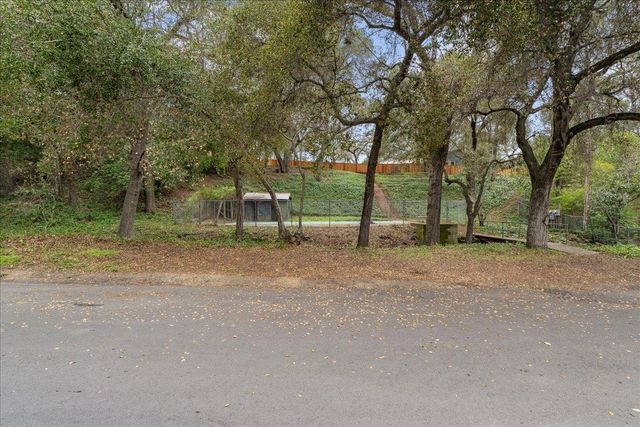 16235 W Ellenwood Avenue, Monte Sereno, CA 95030