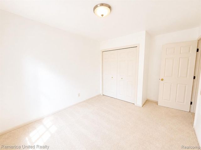 39656 Village Run Drive, Northville, MI 48168