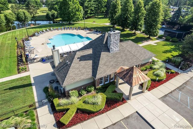 39656 Village Run Drive, Northville, MI 48168