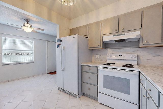 13450 SW 3rd Street 408D, Pembroke Pines, FL 33027
