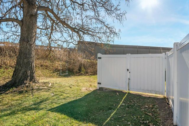 1338 RACINE ROAD, Menasha, WI 54952
