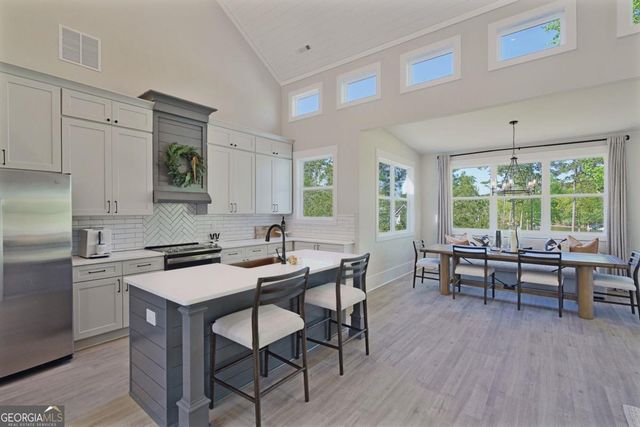 1080 Glen Eagle Drive, Greensboro, GA 30642