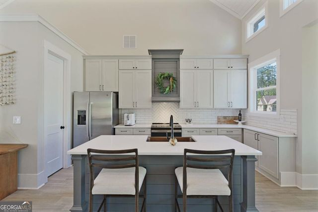 1080 Glen Eagle Drive, Greensboro, GA 30642