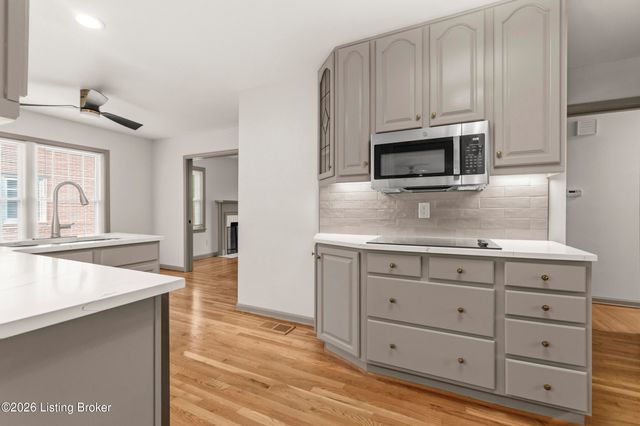 4629 Beaver Rd, Bellewood, KY 40207