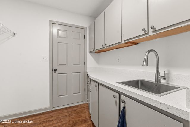 4629 Beaver Rd, Bellewood, KY 40207