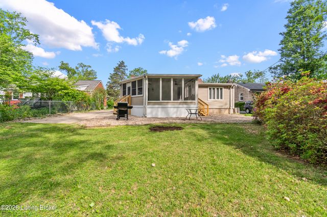 4629 Beaver Rd, Bellewood, KY 40207