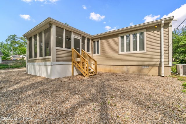 4629 Beaver Rd, Bellewood, KY 40207