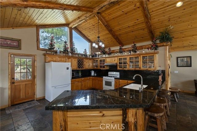 340 Stoney Creek, Big Bear Lake, CA 92315