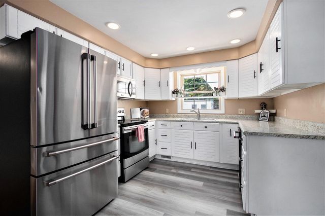 2726 Horton Court, Howard Twp, MI 49120