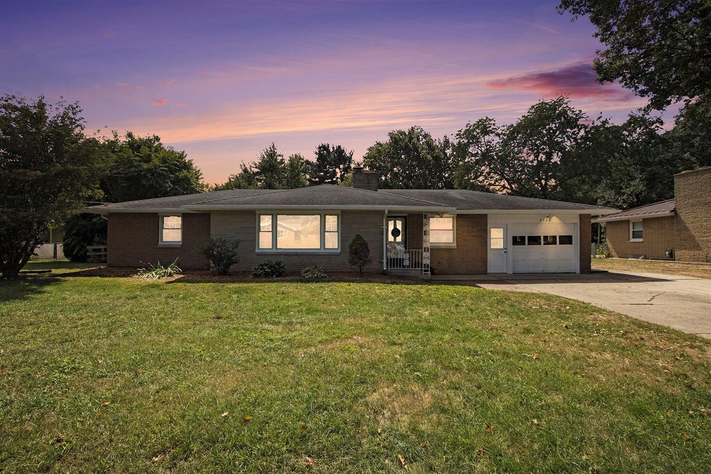 2726 Horton Court, Howard Twp, MI 49120